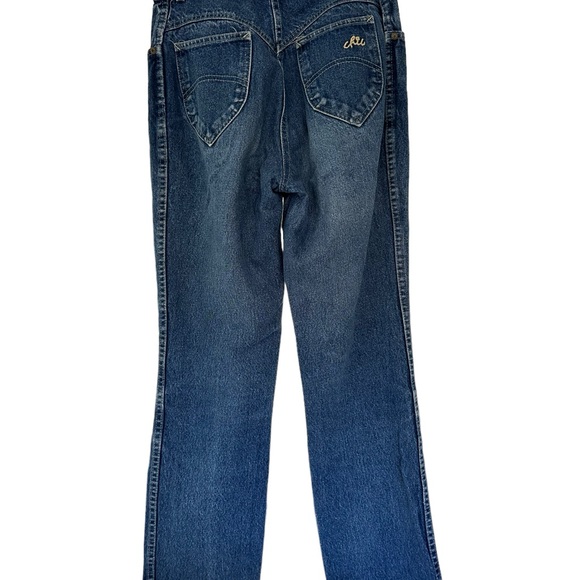 Vintage Chic Jeans - Picture 3 of 5